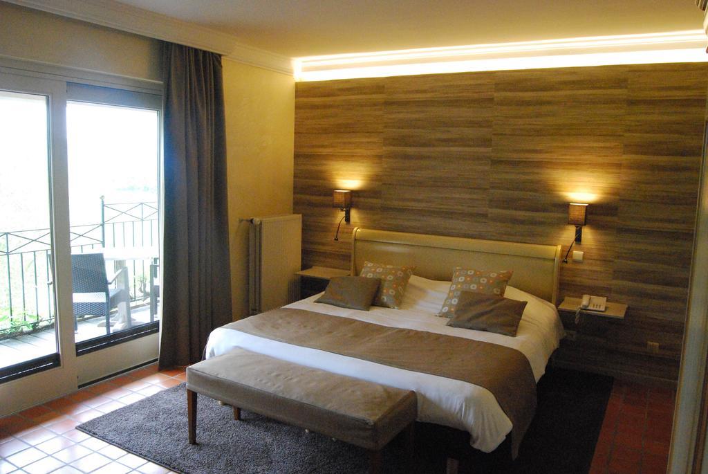 Hostellerie Gilain Achêne Dış mekan fotoğraf