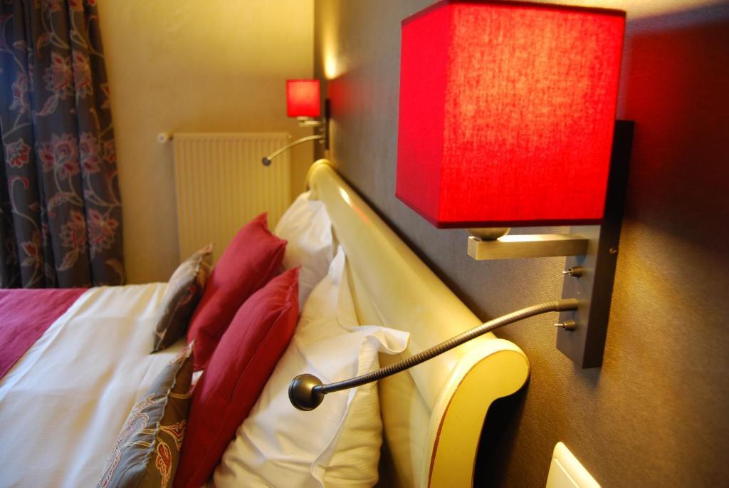 Hostellerie Gilain Achêne Dış mekan fotoğraf