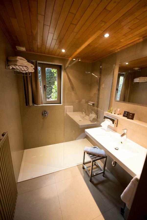 Hostellerie Gilain Achêne Dış mekan fotoğraf